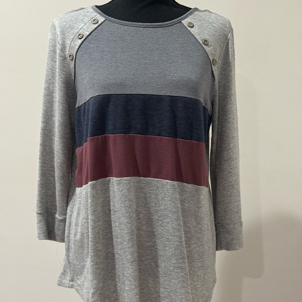 Gray Colorblock Long Sleeve Top